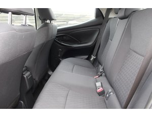 
										TOYOTA YARIS 1.5 120H BUSINESS PLUS full									