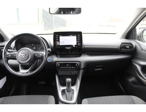 
										TOYOTA YARIS 1.5 120H BUSINESS PLUS full									