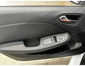 
										RENAULT CLIO INTENS E-TECH HIBRIDO 104 KW (140CV) full									