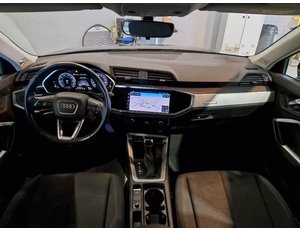 
										AUDI Q3 45 TFSI E 180KW S TRONIC BLACK LINE full									