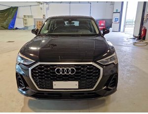 
										AUDI Q3 45 TFSI E 180KW S TRONIC BLACK LINE full									