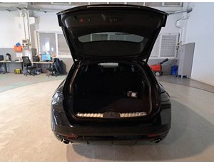 
										PEUGEOT 508 SW GT HYBRID 225 E-EAT8 full									