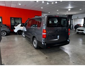 
										CITROEN JUMPY 1.5BLUEHDI 120CV COMBI XL full									