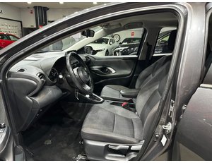 
										TOYOTA YARIS 1.5 120H BUSINESS PLUS full									