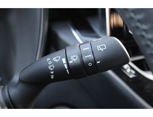 
										TOYOTA COROLLA 2.0 180H STYLE E-CVT TOURING SPORT full									