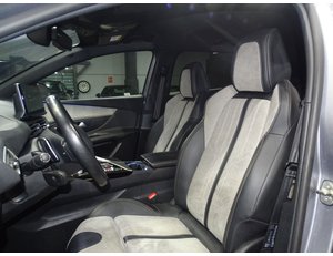 
										PEUGEOT 3008 300 E-EAT8 GT full									