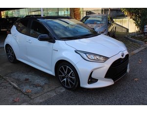 
										TOYOTA YARIS 1.5 120H STYLE full									