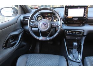 
										TOYOTA YARIS 1.5 120H STYLE full									