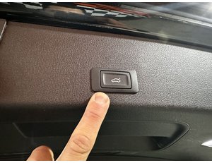 
										AUDI E-TRON 50 QUATTRO full									