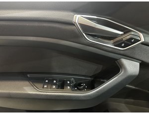 
										AUDI E-TRON 50 QUATTRO full									