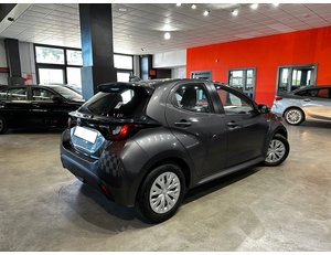 
										TOYOTA YARIS 1.5 120H BUSINESS PLUS full									