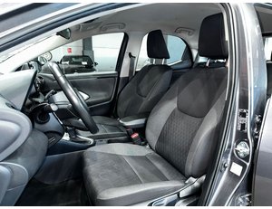 
										TOYOTA YARIS 1.5 120H BUSINESS PLUS full									