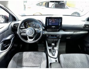 
										TOYOTA YARIS 1.5 120H BUSINESS PLUS full									