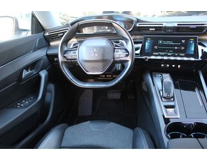 
										PEUGEOT 508 SW ALLURE HYBRID 225 E-EAT8 225CV full									