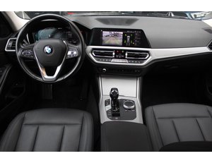 
										BMW SERIE 3 330E full									