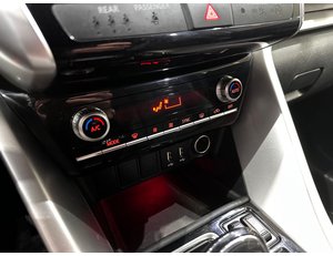 
										MITSUBISHI ECLIPSE CROSS 2.4 PHEV KAITEKI AUTO 4WD full									