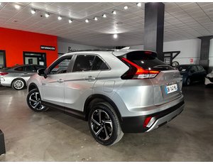 
										MITSUBISHI ECLIPSE CROSS 2.4 PHEV KAITEKI AUTO 4WD full									