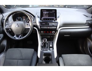 
										MITSUBISHI ECLIPSE CROSS 2.4 PHEV KAITEKI AUTO 4WD full									