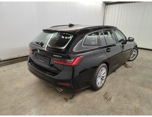 
										BMW SERIE 3 330E XDRIVE TOURING full									