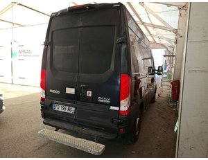 
										IVECO DAILY 2.3D 160CV ZF8 L2H2 full									