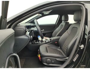 
										MERCEDES BENZ CLASE A MERCEDES A 180 D full									