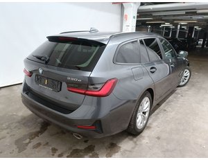 
										BMW SERIE 3 330E XDRIVE TOURING full									