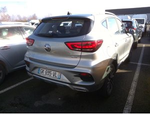 
										MG ZS 1.5 LUXURY full									