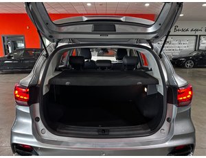 
										MG ZS 1.5 LUXURY full									