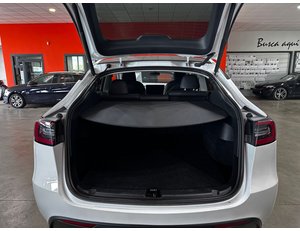 
										TESLA MODEL Y TRACCION TRASERA RWD full									