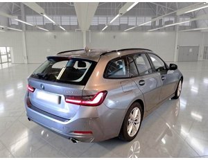 
										BMW SERIE 3 330E XDRIVE TOURING full									