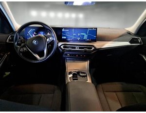 
										BMW SERIE 3 330E XDRIVE TOURING full									