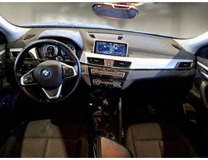 
										BMW X2 XDRIVE25E AUTO full									