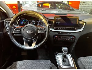 
										KIA CEED TOURER 1.6 GDI PHEV 104KW (141CV) EDRIVE full									
