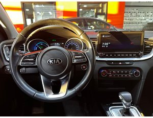 
										KIA CEED TOURER 1.6 GDI PHEV 104KW (141CV) EDRIVE full									