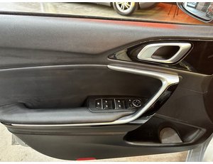 
										KIA CEED TOURER 1.6 GDI PHEV 104KW (141CV) EDRIVE full									