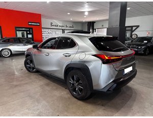 
										LEXUS UX 2.0 250H LUXURY full									