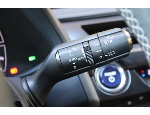 
										LEXUS UX 2.0 250H BUSINESS NAVIGATION full									