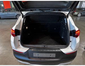 
										OPEL GRANDLAND 1.6 TURBO PHEV ULTIMATE AUTO 165KW-225CV full									
