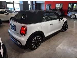 
										MINI MINI COOPER CABRIO full									