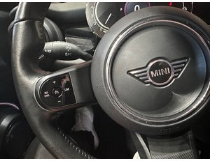 
										MINI MINI COOPER CABRIO full									