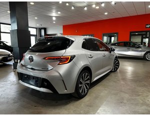 
										TOYOTA COROLLA 1.8 125H STYLE E-CVT full									