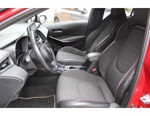 
										TOYOTA COROLLA 1.8 125H STYLE E-CVT full									