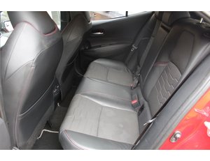 
										TOYOTA COROLLA 1.8 125H STYLE E-CVT full									