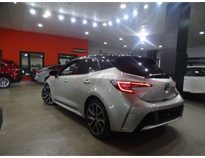 
										TOYOTA COROLLA 1.8 125H STYLE E-CVT full									
