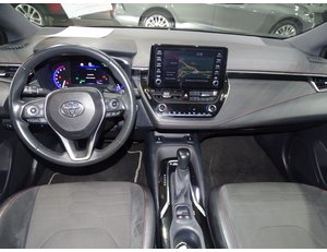 
										TOYOTA COROLLA 1.8 125H STYLE E-CVT full									