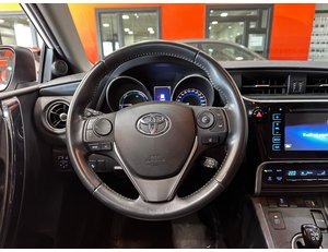 
										TOYOTA AURIS 1.8 140H HYBRID FEEL! EDITION full									