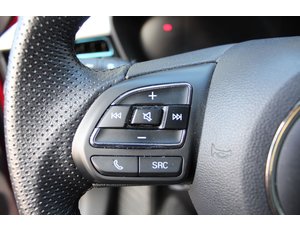 
										MG MG5 LONG RANGE LUXURY full									