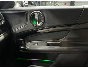 
										MINI COUNTRYMAN COOPER S E ALL4 full									