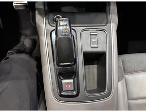 
										CITROEN C5 AIRCROSS 225 E-EAT8 SHINE full									