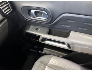 
										CITROEN C5 AIRCROSS 225 E-EAT8 SHINE full									
